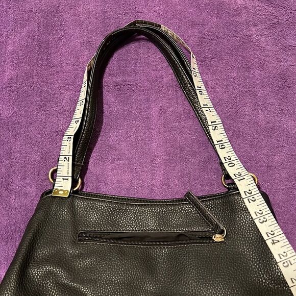 Liz Claiborne black handbag with lots of pockets and cute lock accent EUC - Picture 5 of 16